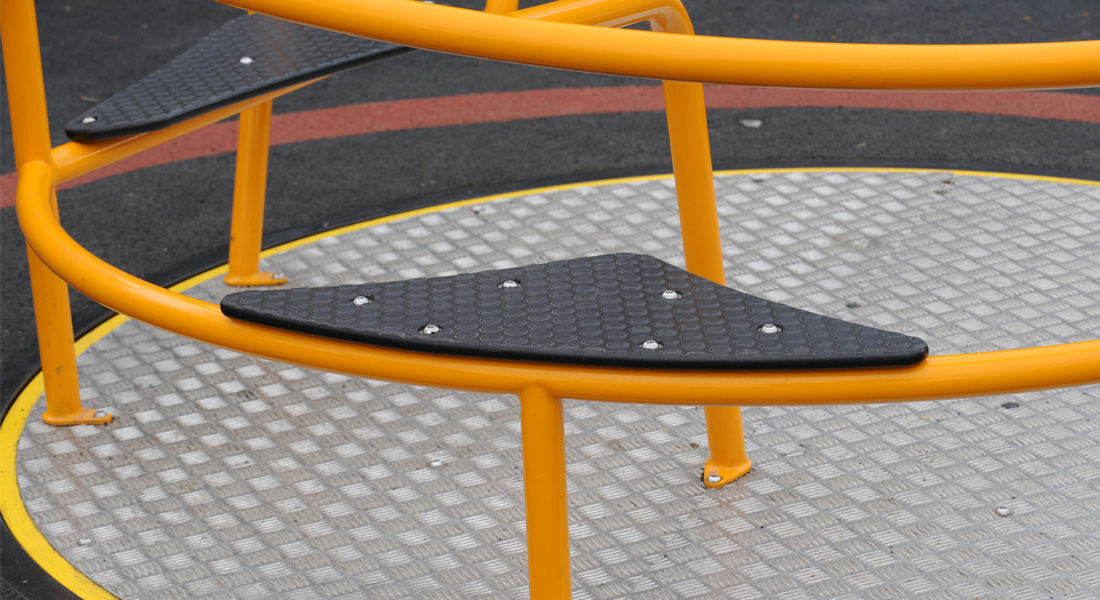 Spinmee inclusive roundabout